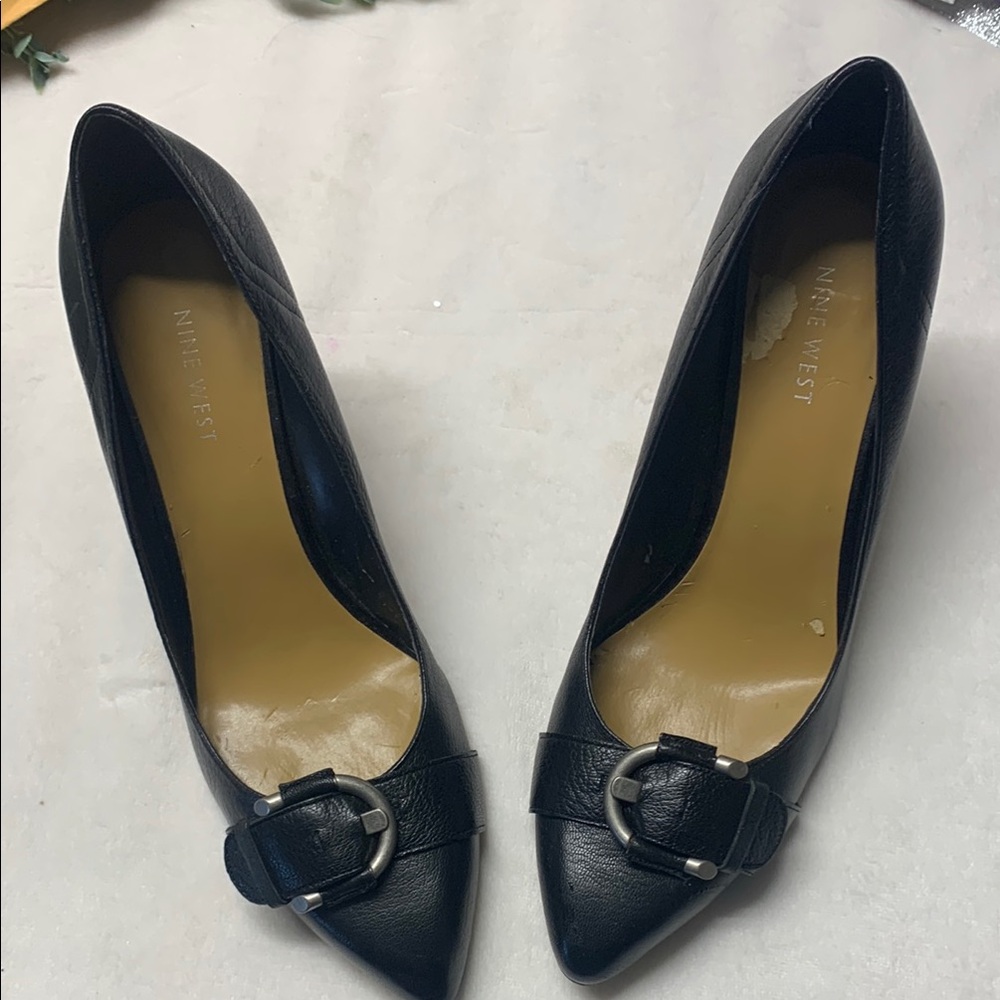 Nine West black leather high heeled pumps shoes with buckle size 9.5